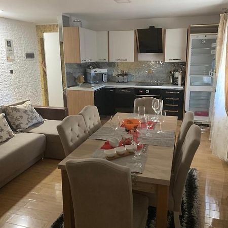Bella Casa Apartments Făgăraş Esterno foto